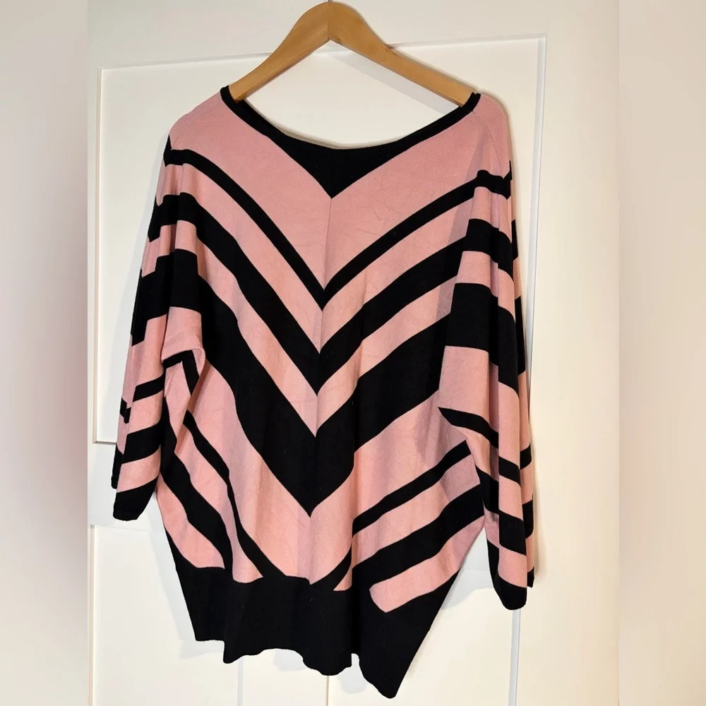 Magaschoni Woman Pink Black‎ Chevron Stripe V-Neck Dolman Sweater 1X